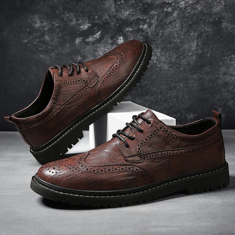 2024 Four Seasons Fashion Men's Shoes Brogue Trendy Młodzieżowe Męskie Buty Wizytowe