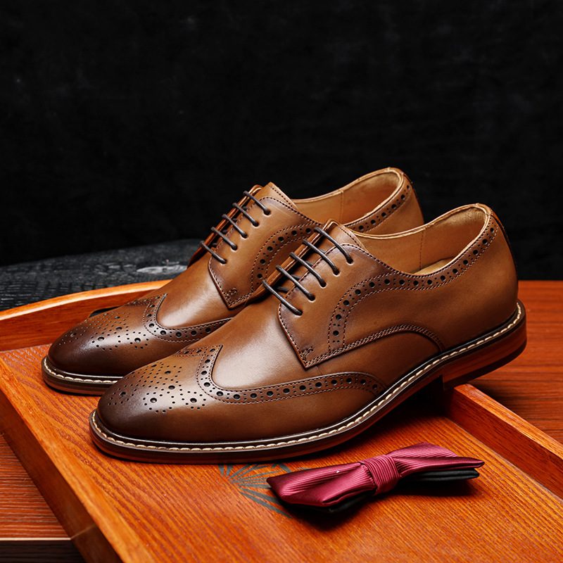 Brogue Shoes Rzeźbione Męskie Buty Wyjściowe Business Derby Skórzane Ręcznie Robione Ślubne Ze Skóry Bydlęcej