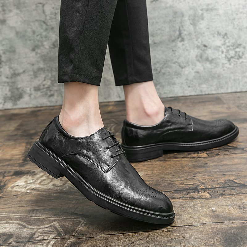 Jesienny Trend Męskie Business Casual Fashion Brogue Buty Rzeźbione Grube Podeszwy Zwiększają Małe Modne