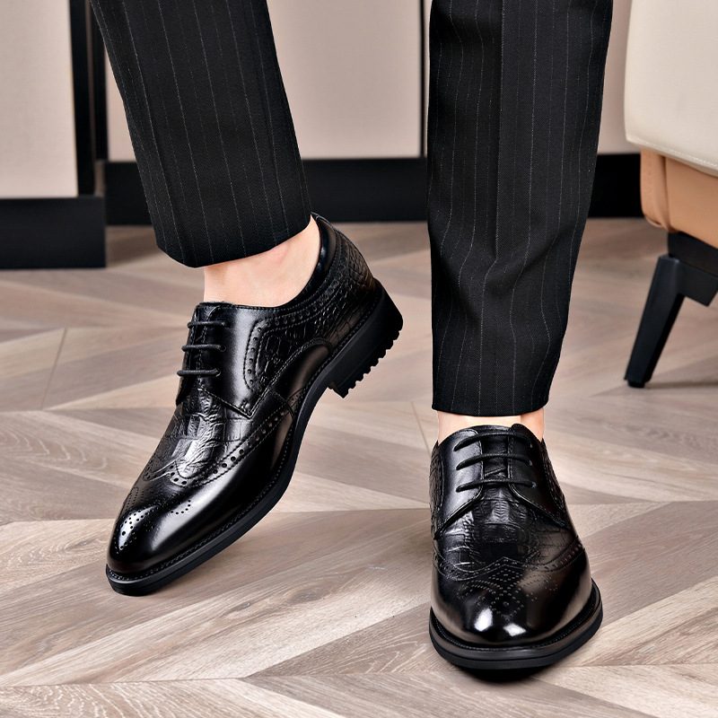 2024 New Fashion Brogue Shoes Rzeźbione Męskie Buty Formalne Business Casual Black Men's Cow Dress