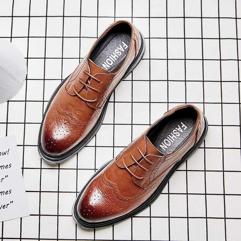 Męska Sukienka Buty Nowa Wiosenna Młodzieżowa Czarna Business Casual Trend Brogue Rzeźbione