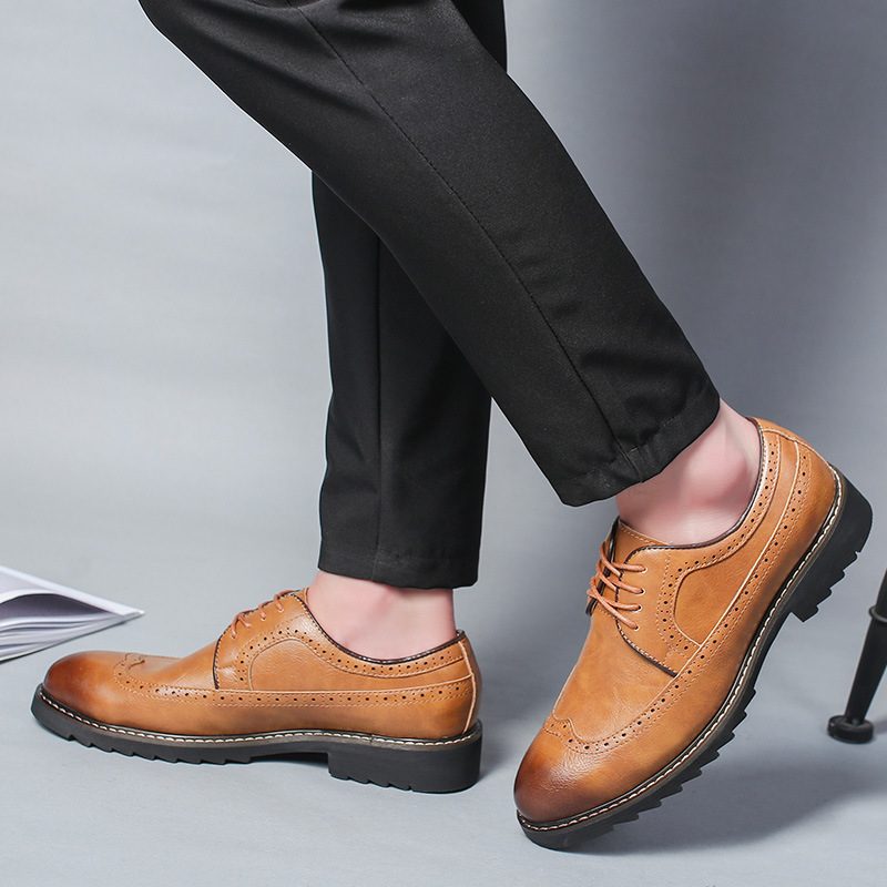 Szpiczasty Nosek Formalne Buty Męskie 2024 Nowe Brogue Trendy Casual Biznes Młodzieżowy Duży Rozmiar 46